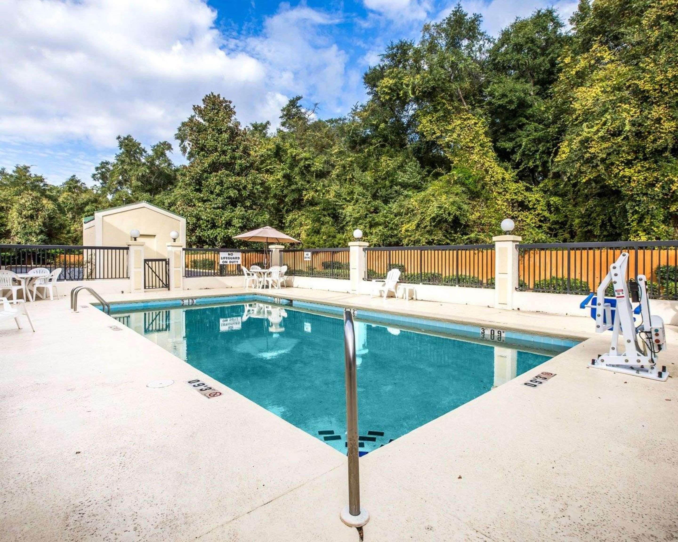 Quality Inn Darien-North Brunswick Zewnętrze zdjęcie
